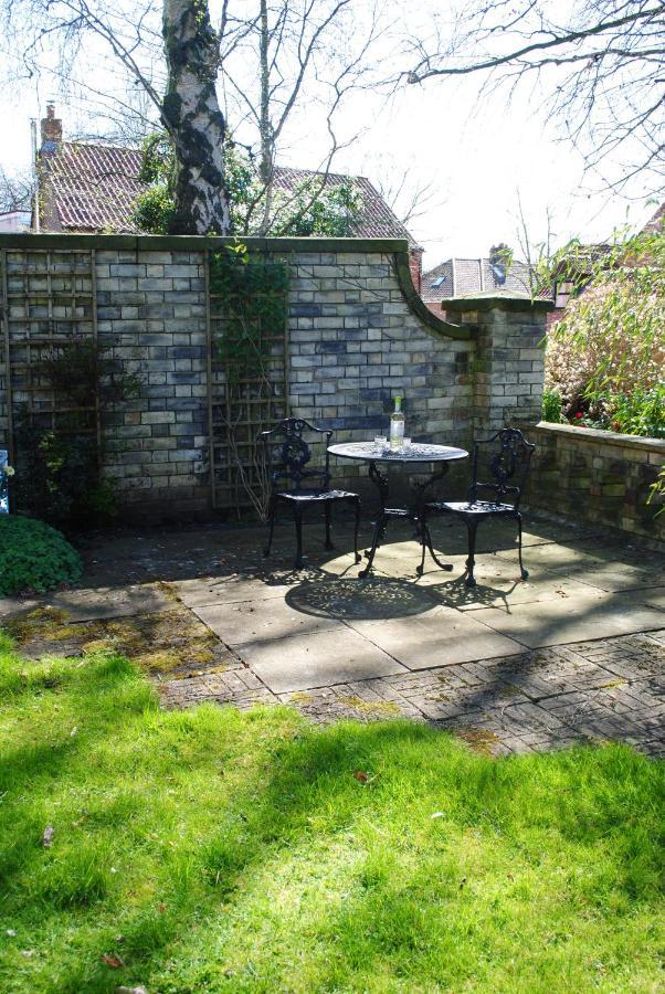 Melton Guest House York Exterior foto